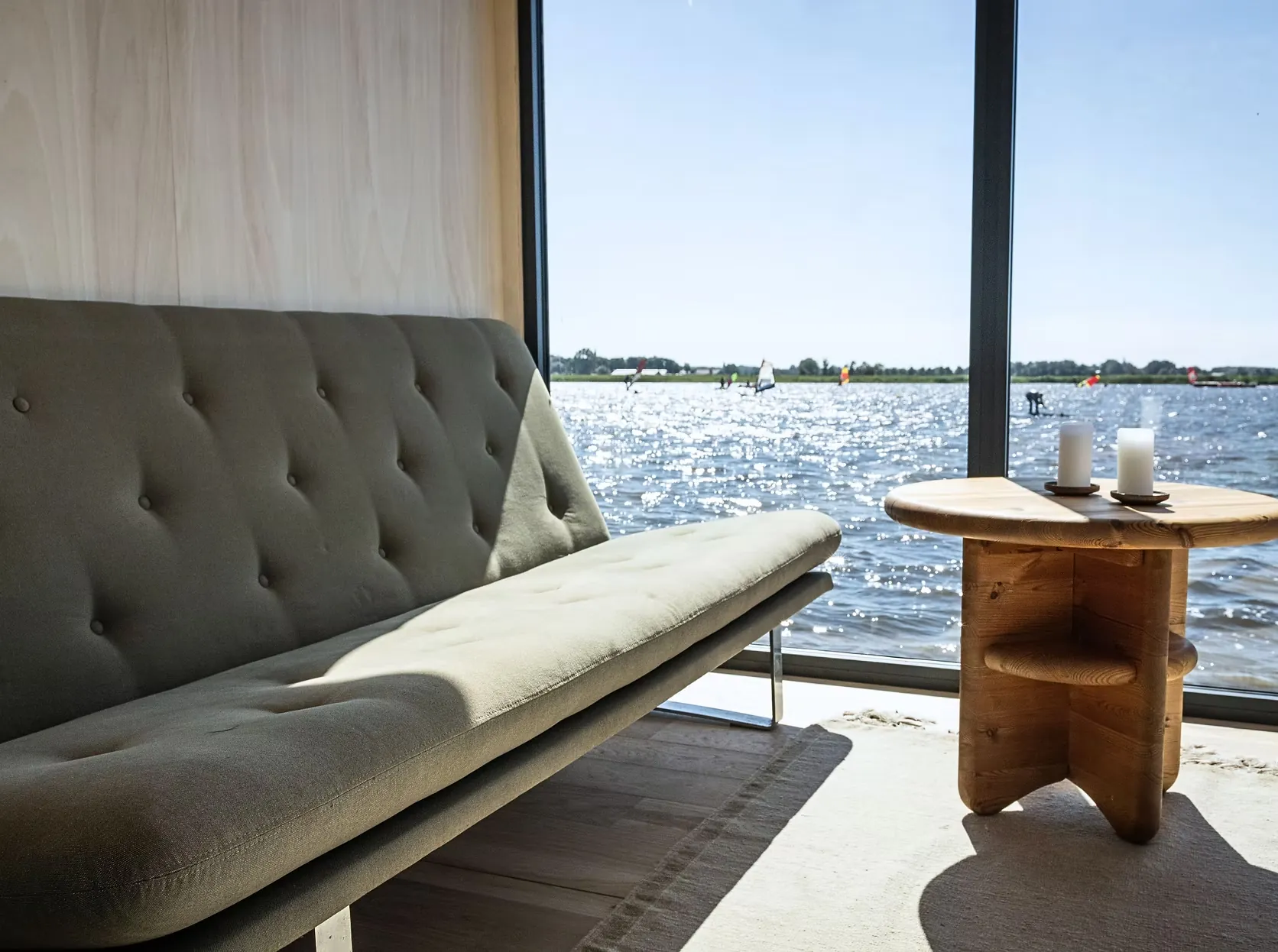 Konga Float cabin