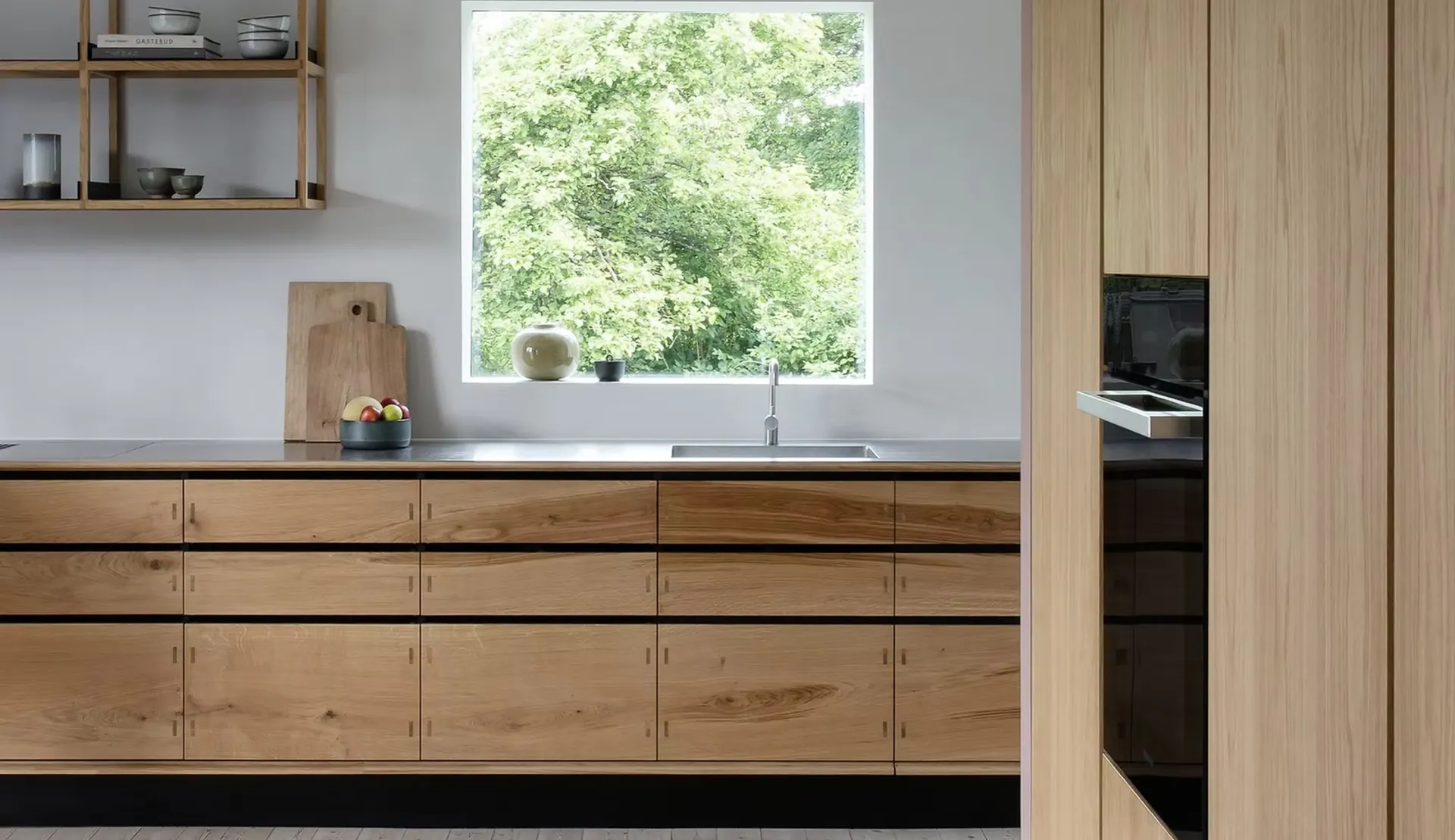 Handcrafted oak wood Konga kitchen
