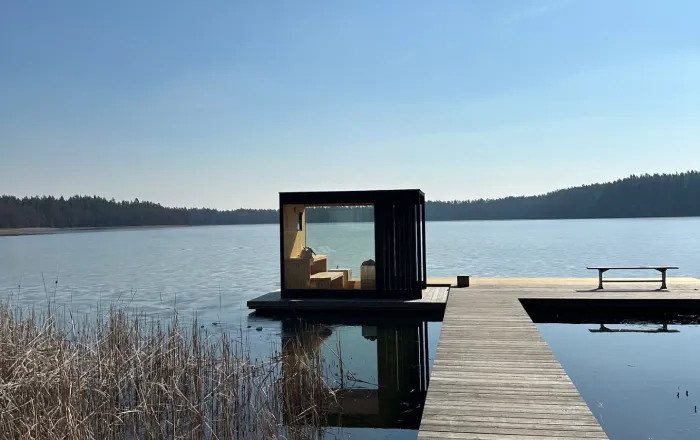 Konga sauna by the lake