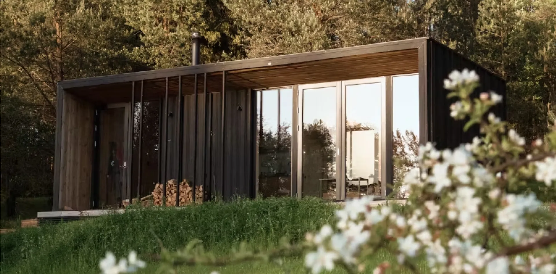 Konga Stay cabin surrounded by nature