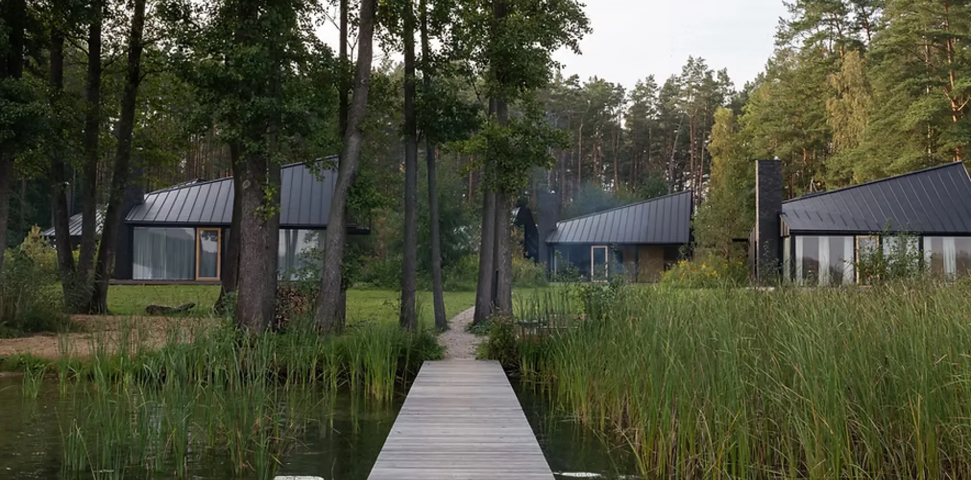 Konga Village cabins along the lake shore