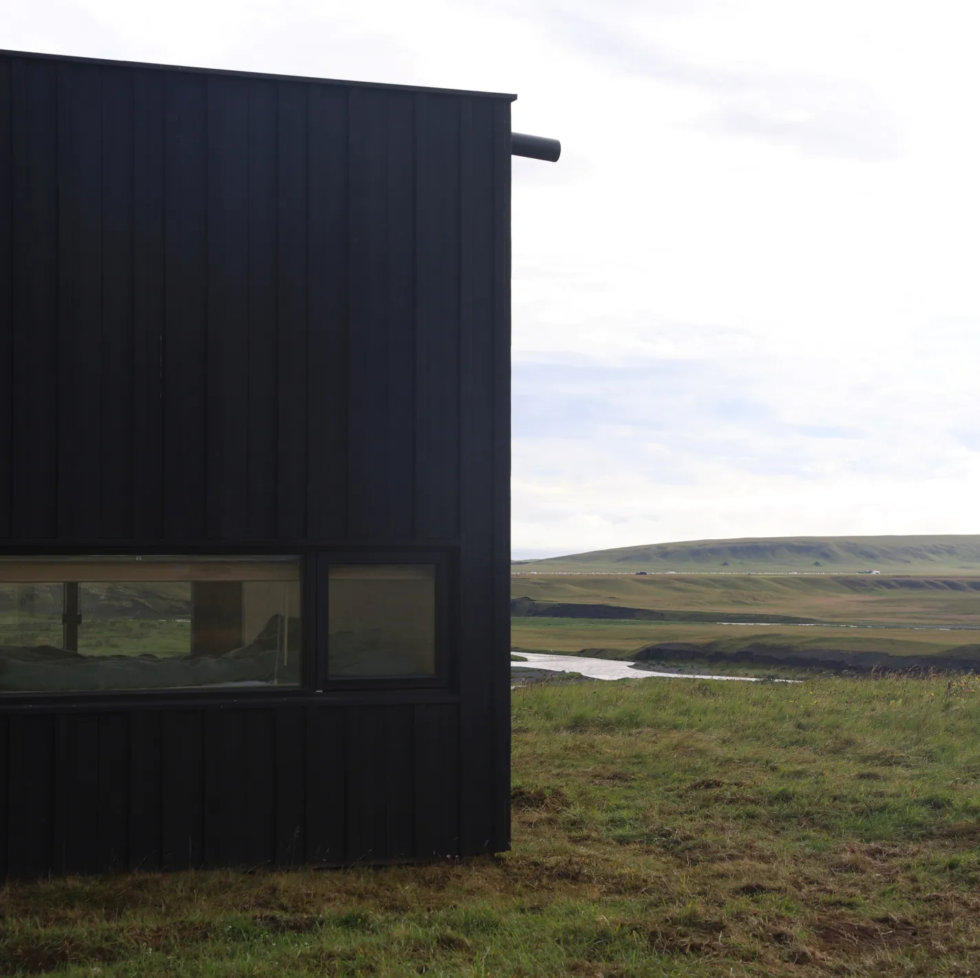 Winding River Retreat, Iceland photo 4